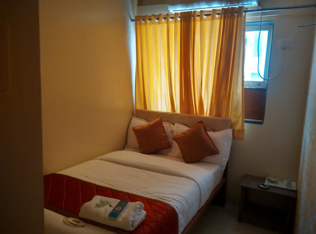 Hotel Silver Castle Mumbai Dış mekan fotoğraf