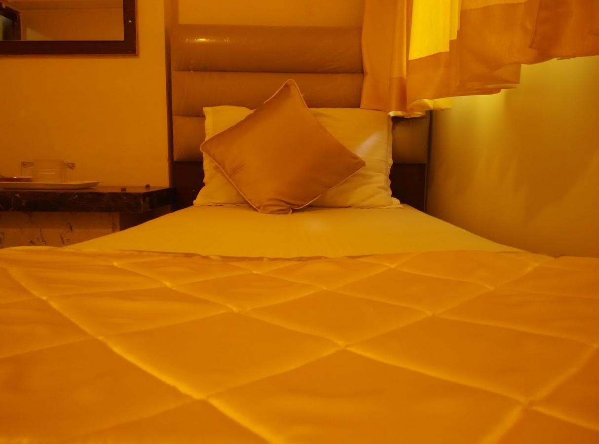 Hotel Silver Castle Mumbai Dış mekan fotoğraf